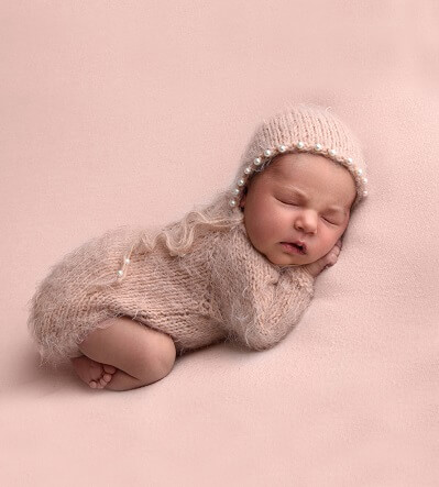 baby-nach-babybauchsooting-fotostudio-muenchen-pink-