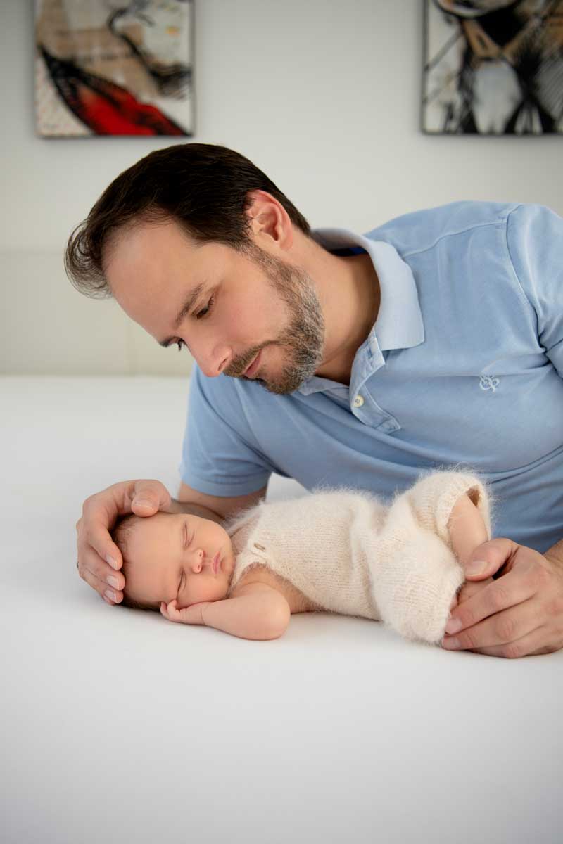 Newborn-Fotoshooting-zu-Hause-Muenchen