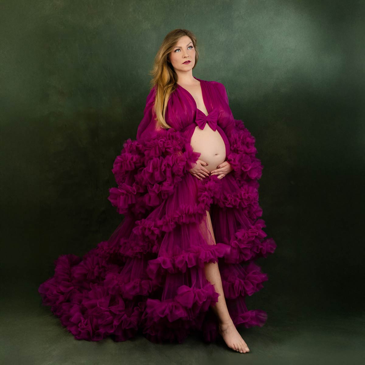 babybauch-shooting-mit-kleidern-muenchen