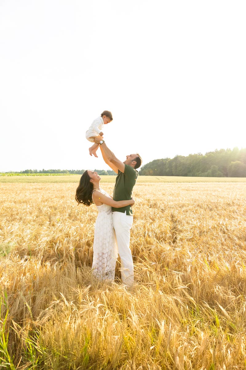 familienfotos-mit-baby-draussen-muenchen