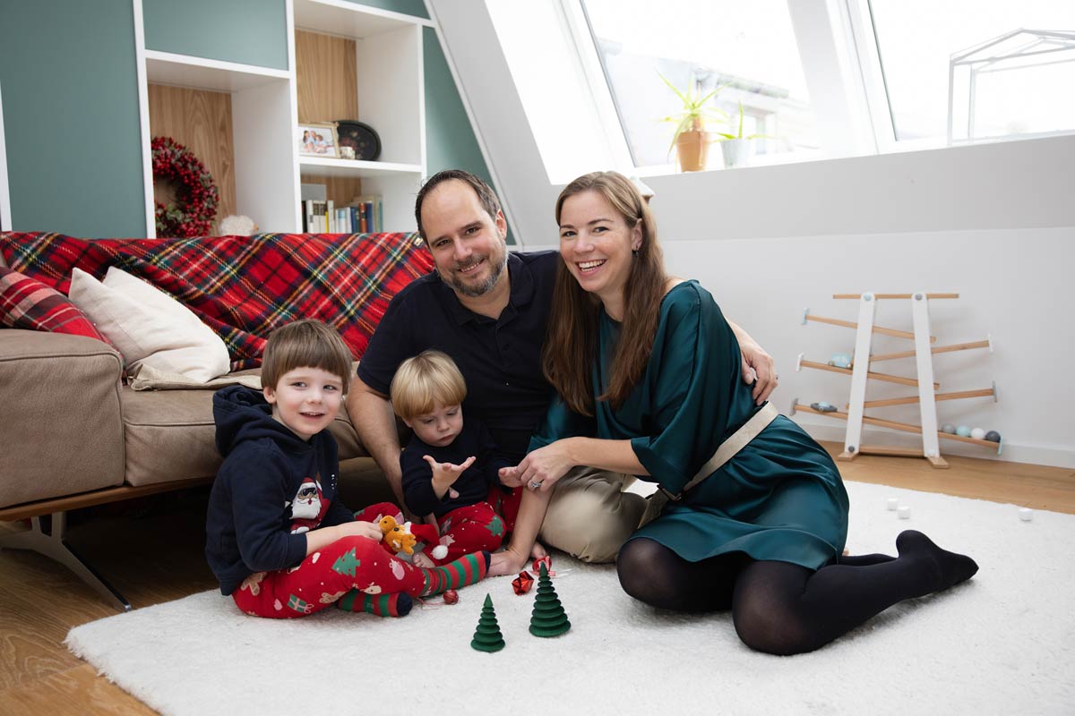 familienfotos-weihnachten-zu-hause-muenchen