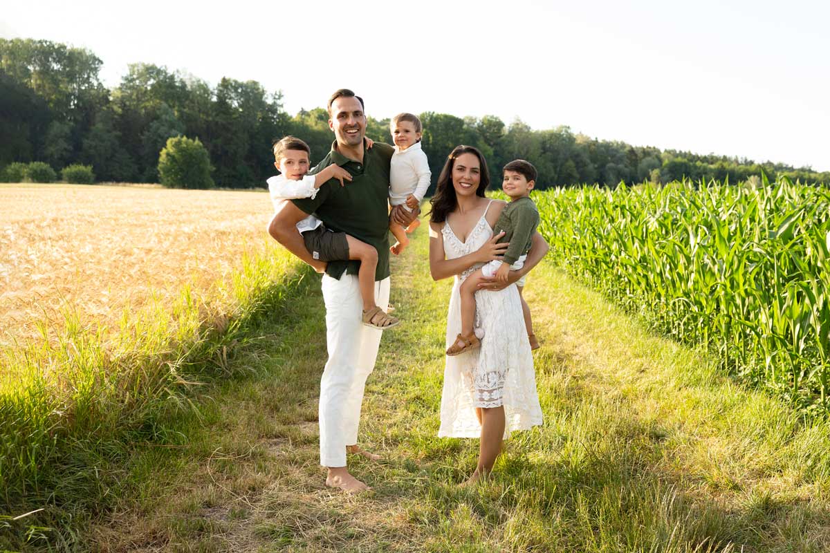 fotoshooting-im-freien-muenchen-familie