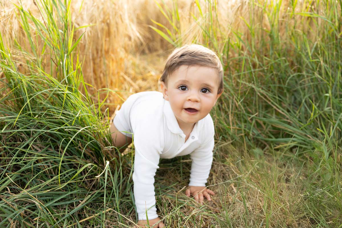 kinder-fotoshooting-auf-dem-feld-muenchen