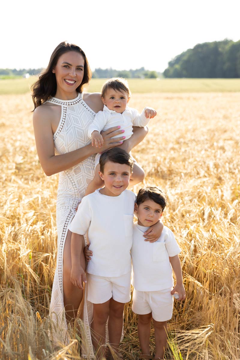kinder-fotoshooting-muenchen-wiese