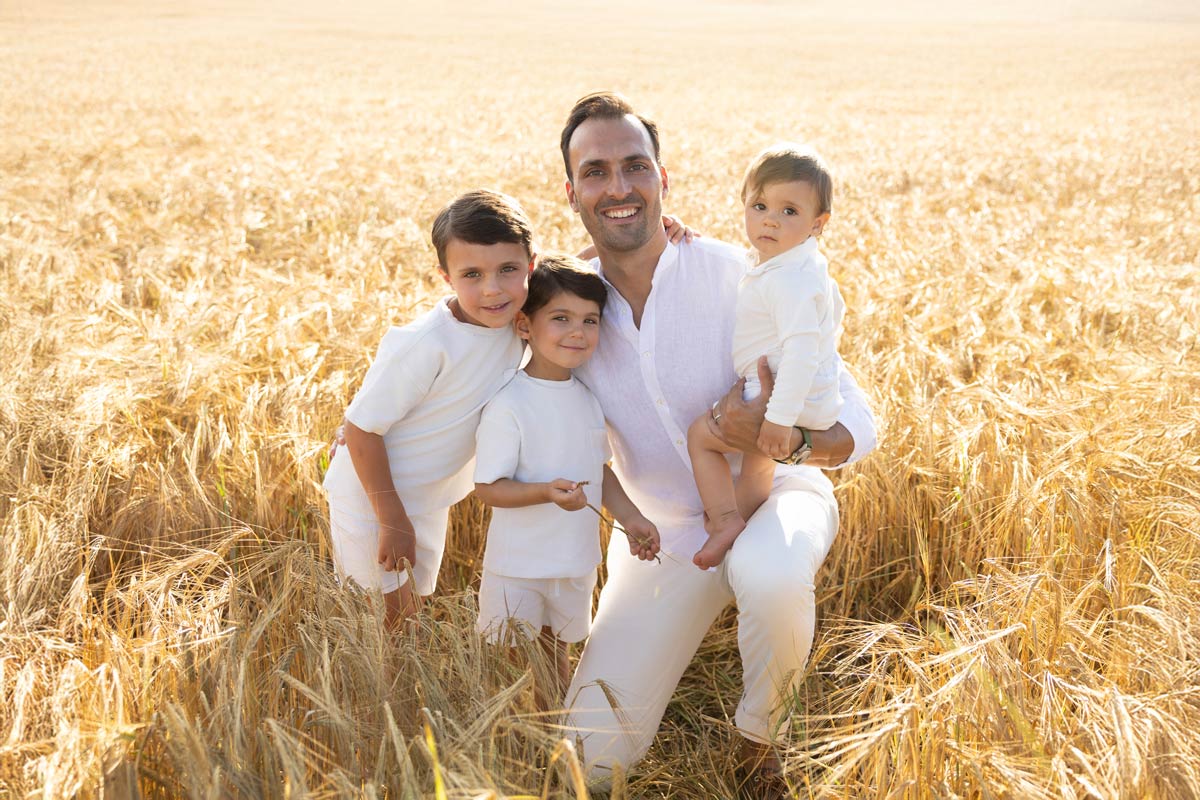 sommerliches-fotoshooting-familie-muenchen