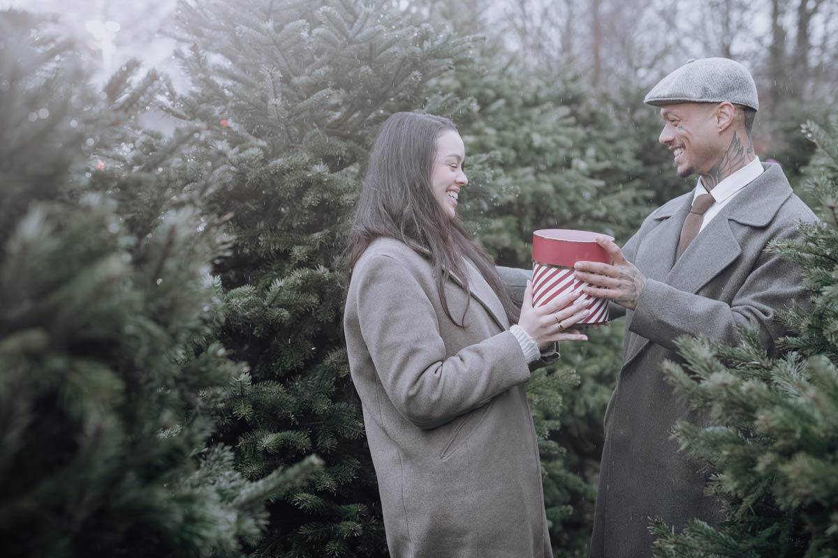 weihnachtsfotos-draussen-familie-muenchen