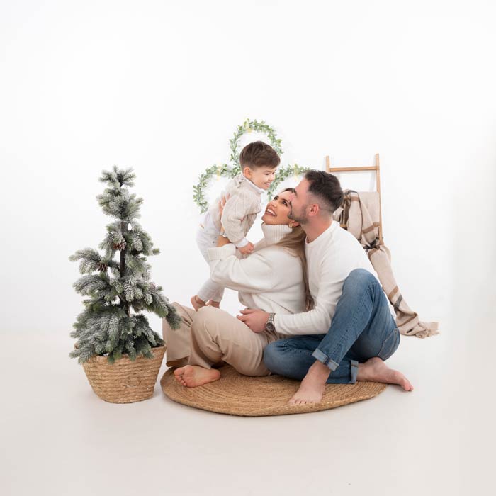 weihnachtsshooting-muenchen-mit-mama-und-papa