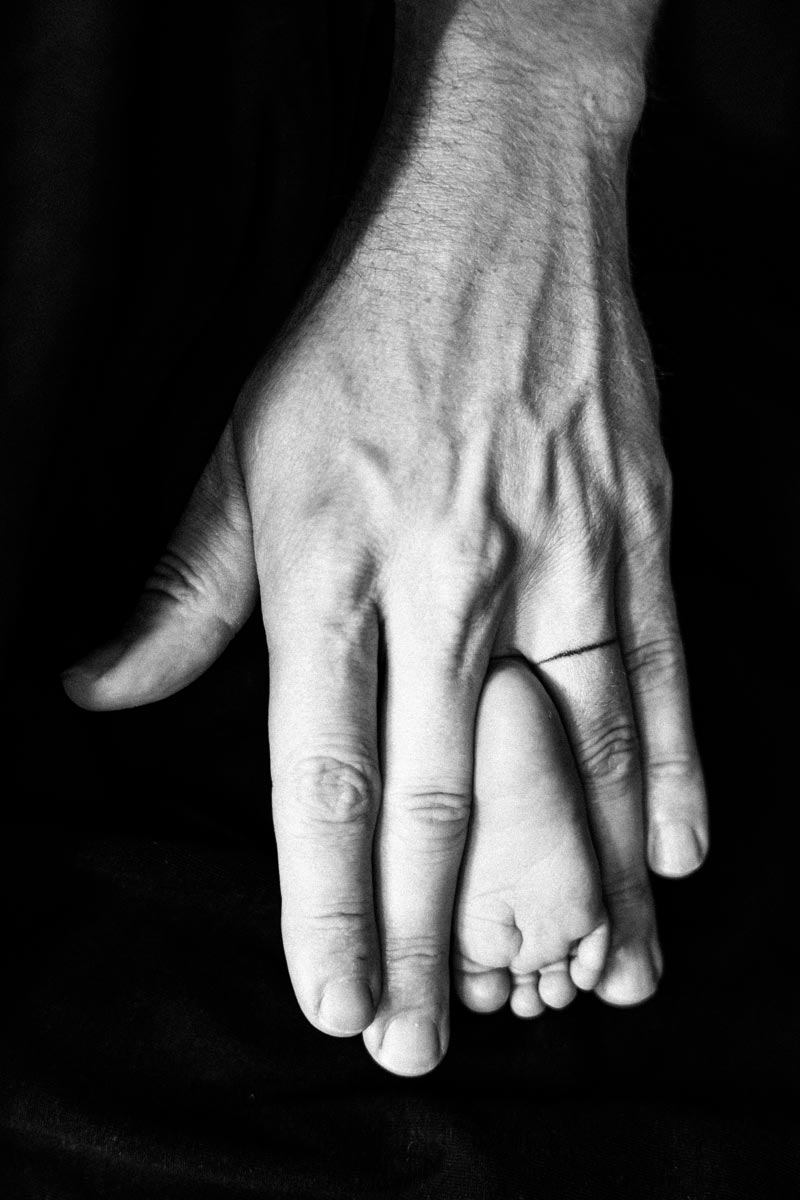 emotionale-neugeborenenfotos-schwarz-weiss-muenchen emotionale-neugeborenenfotos-schwarz-weiss-muenchen