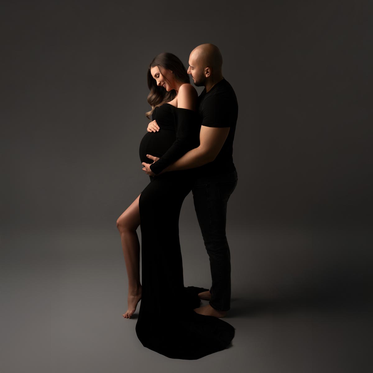 Minimalistische-Babybauch-Fotografie-Muenchen