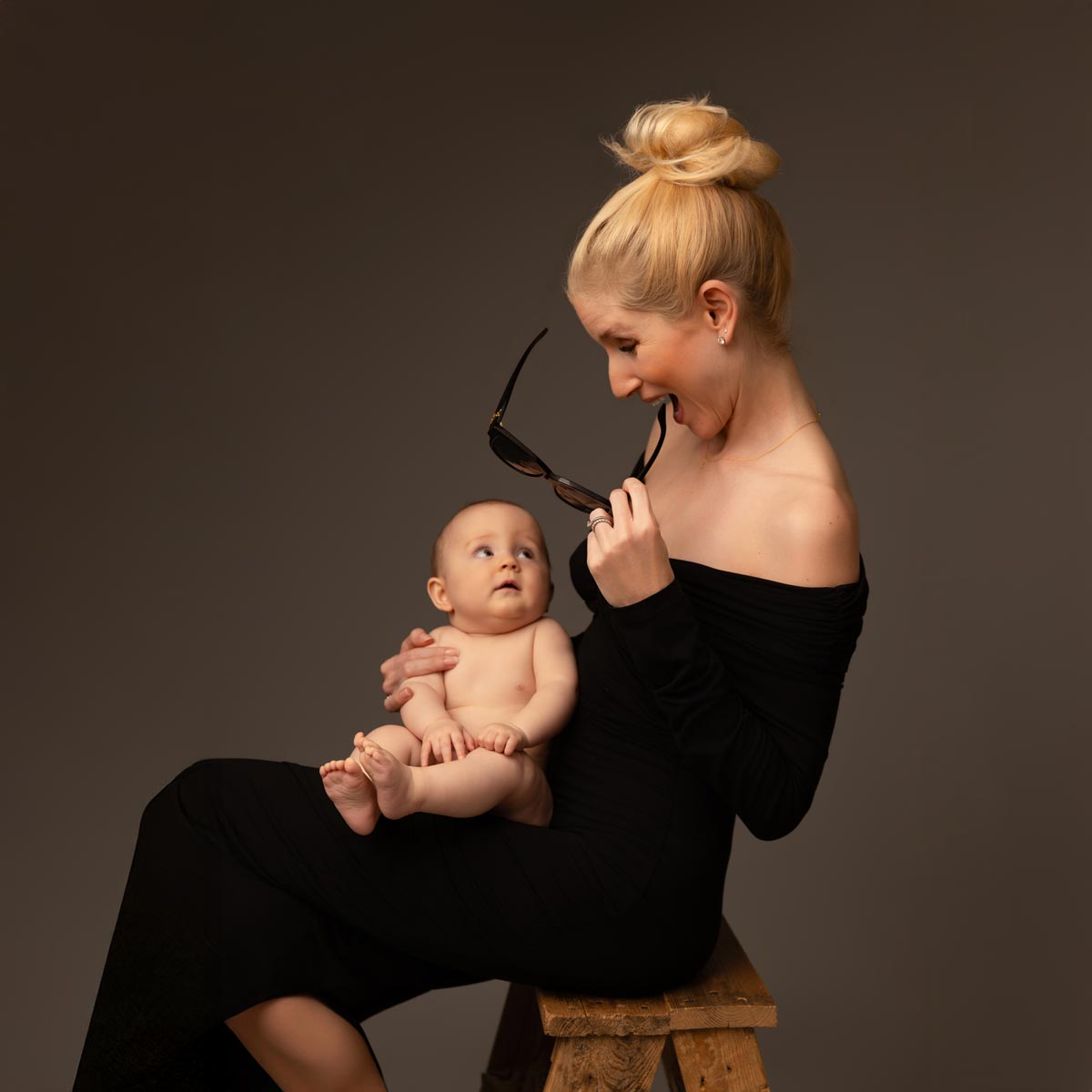 familienfotos-muenchen-modern-minimalistisch-und-exklusiv