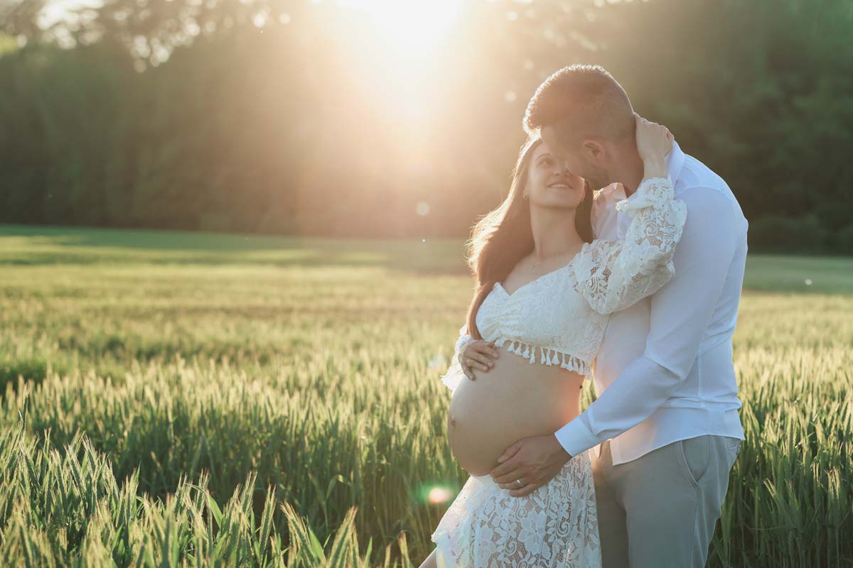 romantisches-babybauchshooting-muenchen