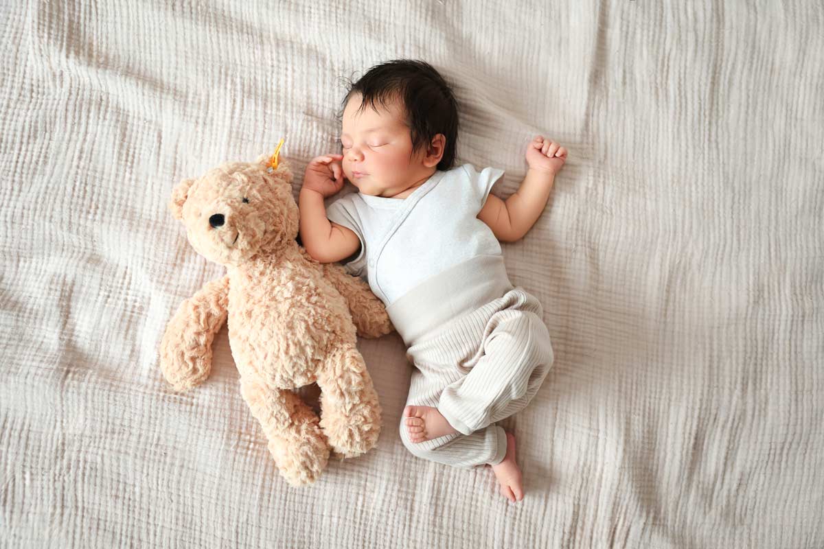 natuerliches-newborn-fotoshooting-muenchen