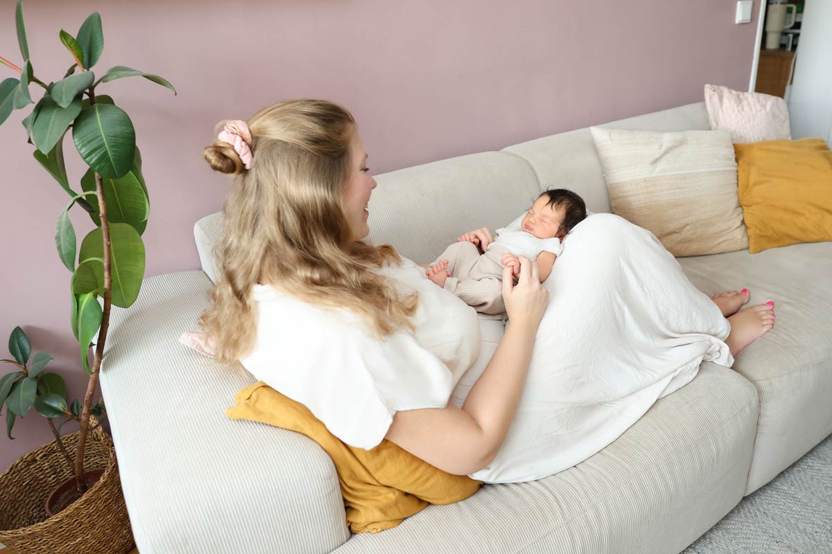 newborn-fotoshooting-muenchen-zuhause